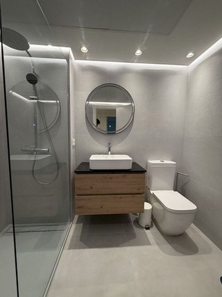 Piso en venta en La Dama de Noche-La Alzambra en Marbella