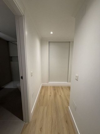 Piso en venta en La Dama de Noche-La Alzambra en Marbella