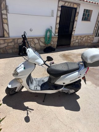 Kymco Scooter Blanco VITALITY 50