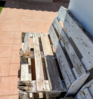 Sofá Palet con Cojines
