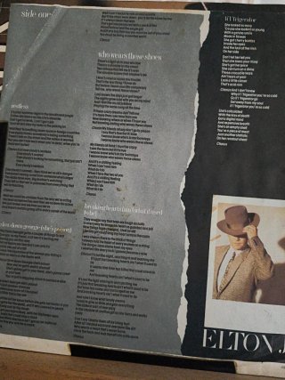 Vinilo Elton John Breaking Hearts