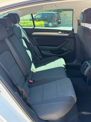 Volkswagen Passat 2022