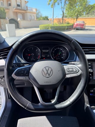Volkswagen Passat 2022