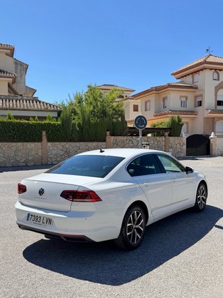 Volkswagen Passat 2022