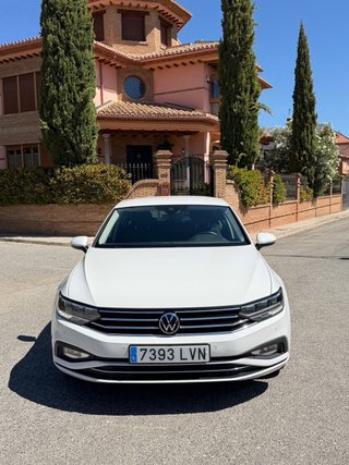 Volkswagen Passat 2022