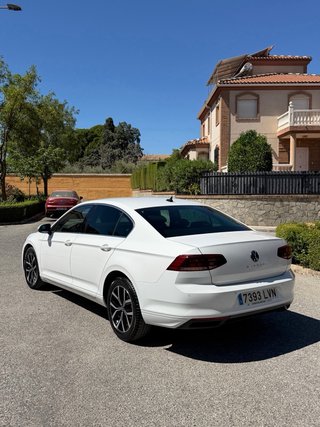 Volkswagen Passat 2022