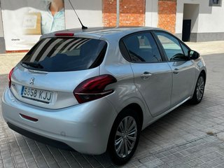 Peugeot 208 1.6HDi 75CV 2018