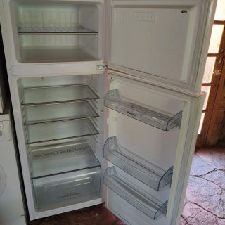Frigorífico Hisense blanco con congelador