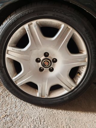 4 Llantas BENTLEY 19 con Neumáticos