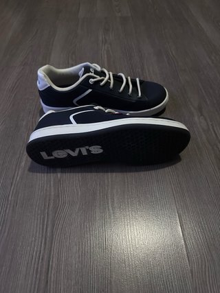 Levi’s Casual Low Top Sneakers Black & White Lifes