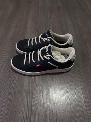 Levi’s Casual Low Top Sneakers Black & White Lifes