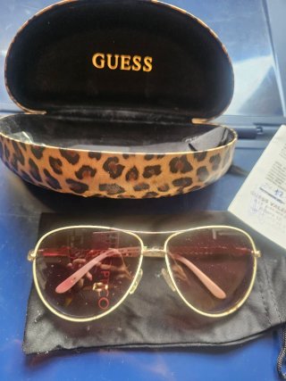 Gafas de sol Guess aviador doradas
