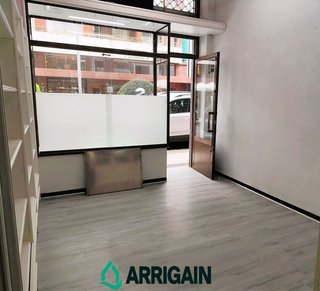Local comercial en venta en Gros en San Sebastián-Donostia