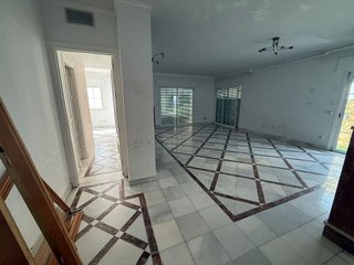 Dúplex en venta en Nueva Andalucía en Marbella