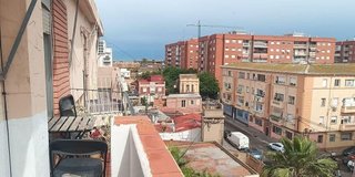 Piso en venta en La Malva-rosa en Valencia