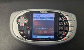 Nokia N-Gage QD Plata + Cargador Original LIBRE