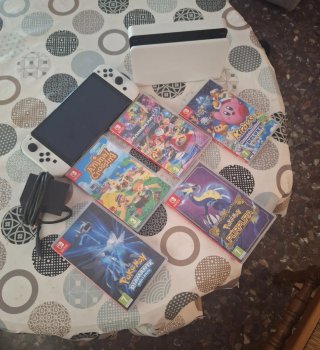 Nintendo Switch + 5 Juegos