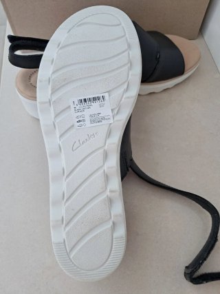 Sandali Clarks Donna Nere Beige
