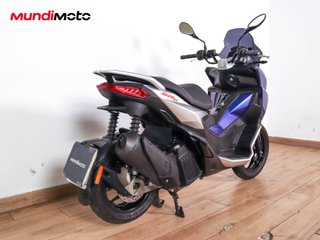 APRILIA SR GT 125