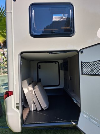 HYMER MERCEDES GTS 685 CAMAS GEMELAS GARAJE