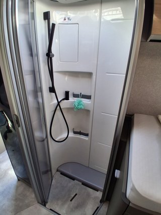 HYMER MERCEDES GTS 685 CAMAS GEMELAS GARAJE
