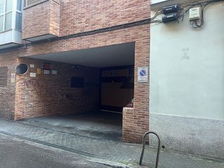 Garaje en venta en Castillejos en Madrid