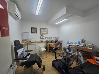 Local comercial en venta en Zona de Plaza de Barcelos en Pontevedra