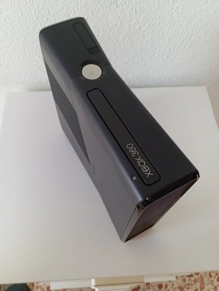 Xbox 360 con Kinect y juegos