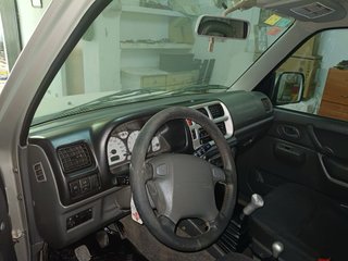 Suzuki Jimny 2000