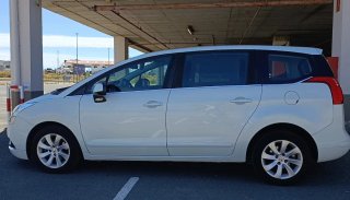 Peugeot 5008 2010