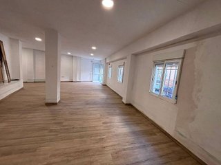Local comercial en venta en Zona Campus Universitario en Burjassot