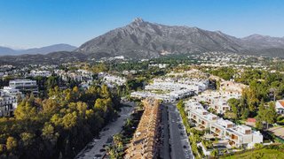 Casa pareada en alquiler en Lomas de Marbella Club en Marbella