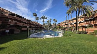 Piso en venta en Puerto Banús en Marbella