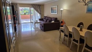 Piso en venta en Puerto Banús en Marbella