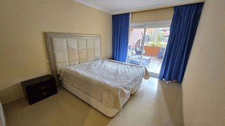 Piso en venta en Puerto Banús en Marbella