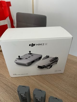 DJI Mini 2 SE Drone con Accesorios