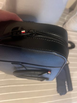 Maletín Tommy Hilfiger Negro 40x30x7cm