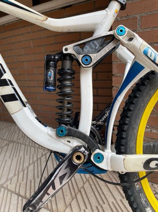 Bicicleta Giant Glory DH *NEGOCIABLE*