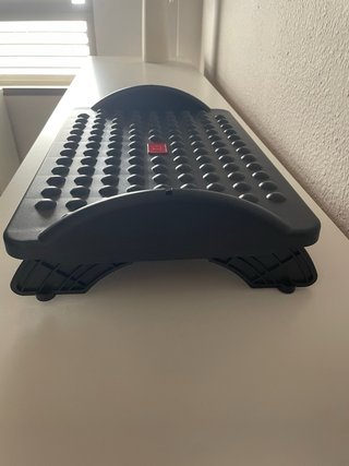 Reposapiés oficina negro/rojo