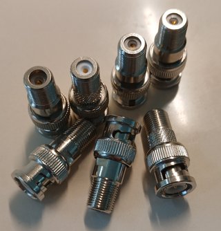 Adaptadores BNC Macho a UHF Hembra