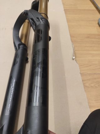 Horquilla Fox 38 Kashima FIT4  de 170mm