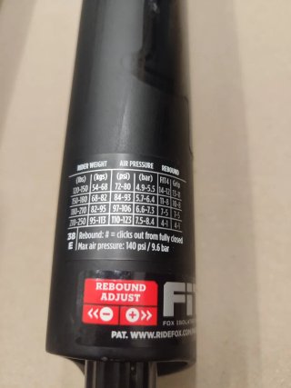 Horquilla Fox 38 Kashima FIT4  de 170mm