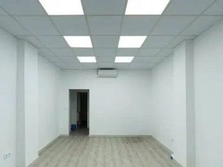 Local comercial en venta en El Nido-Las Fuentes en Parla