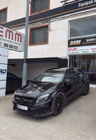 Mercedes-Benz GLA 45 AMG