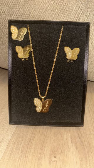 Conjunto Guess Mariposa Dorado Acero Inoxidable
