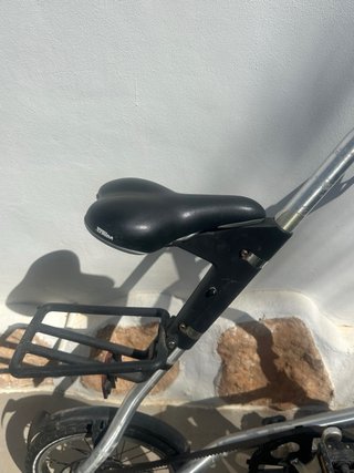 Bicicleta Strida plegable con correa