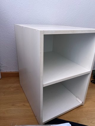 Cajonera blanca con balda de madera