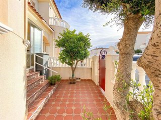 Casa pareada en alquiler en Nueva Torrevieja - Aguas Nuevas en Torrevieja