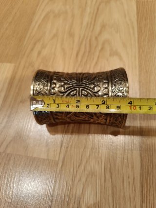 Brazalete estilo griego dorado