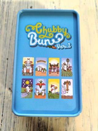 Tarot Chubby Bun 2, caja metal, bordes brillantes